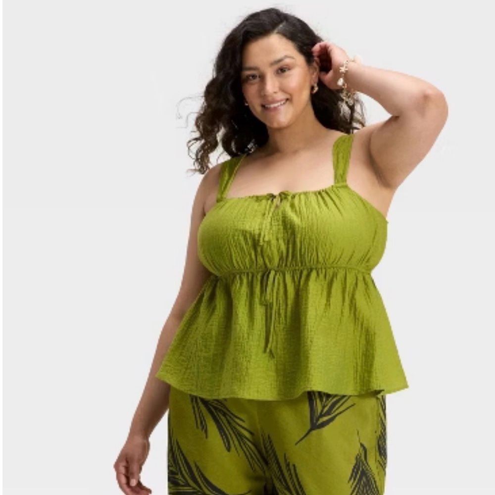 Women's Textured Tie-Front Tank Top